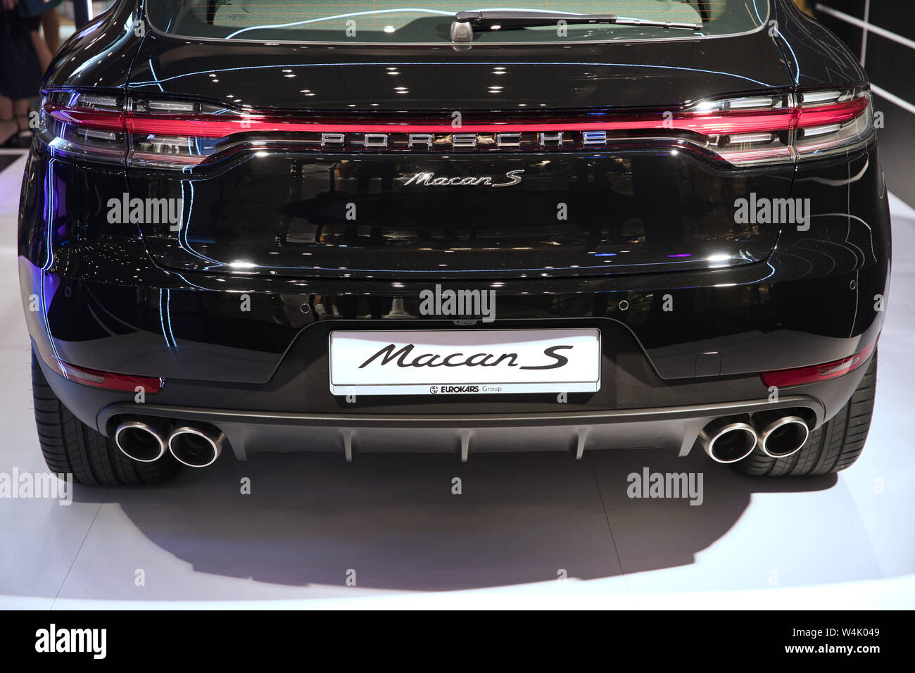 Porsche Macan S 2019 black rear Stock Photo - Alamy