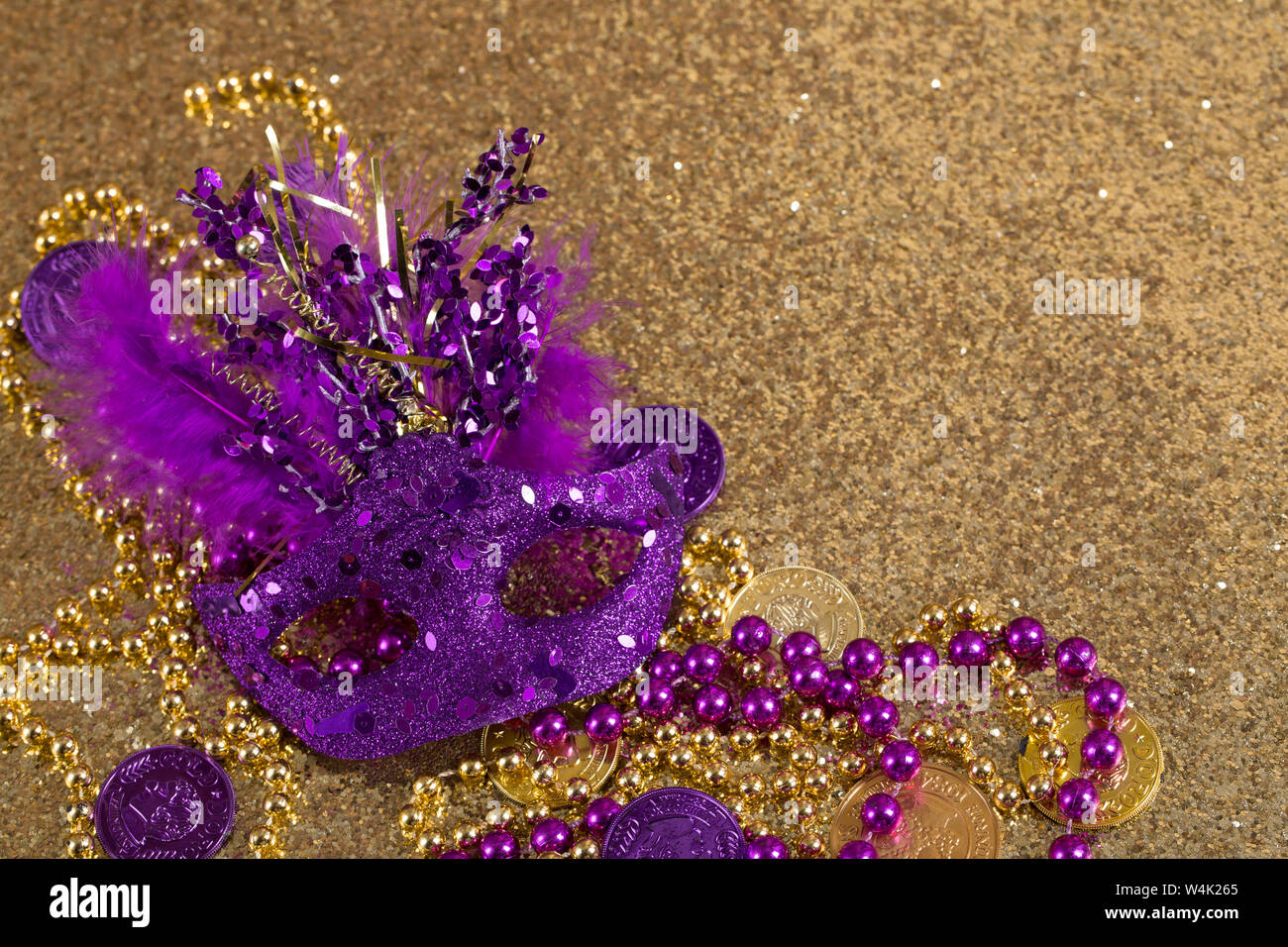 Mardi Gras Mask Background Stock Photo - Alamy