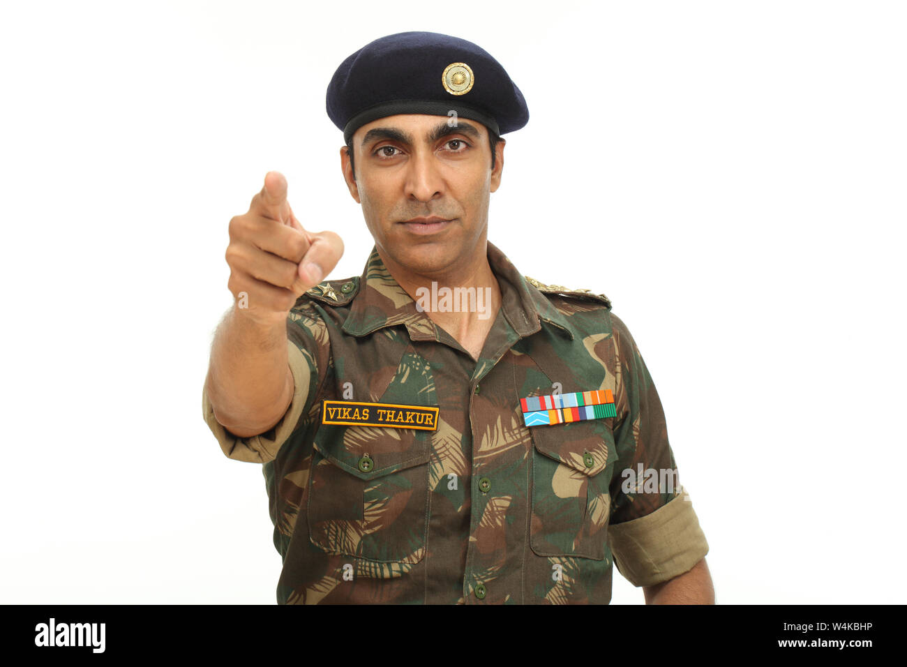 Army soldier pointing Stock Photo Alamy