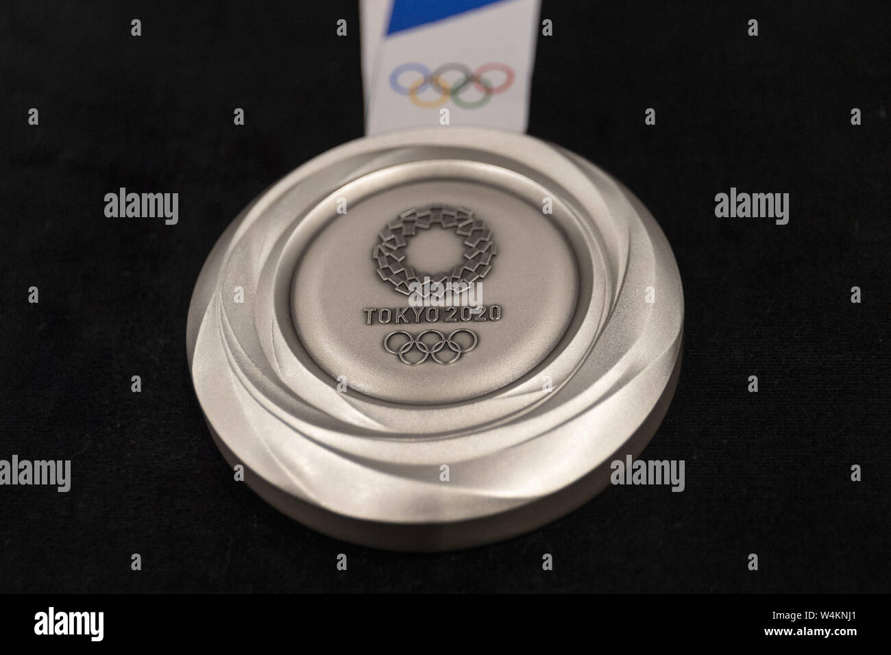 Tokyo olympic medals hi-res stock photography and images - Alamy Tokyo olympic medals hi-res stock photography and images - Alamy