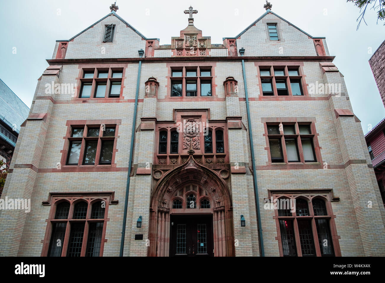 Yale University campus in New Haven in summer Stock Photo Alamy