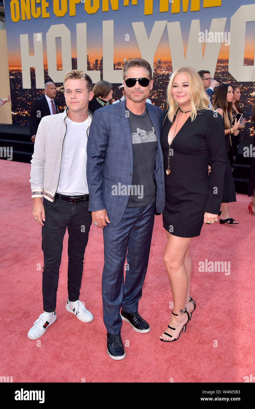 Rob Lowe with son John Owen Lowe and wife Sheryl Berkoff at the premiere of the feature film 'Once Upon a Time ... in Hollywood' at the TCL Chinese Theater. Los Angeles, 22.07.2019 Stock Photo