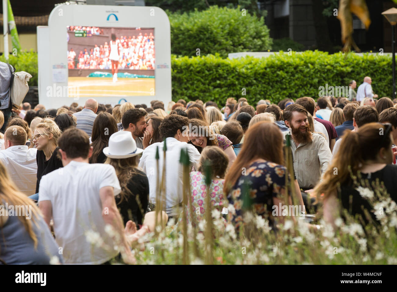 Victoria Embankment Gardens Stock Photo Alamy