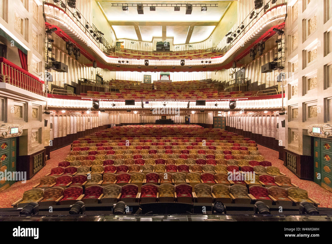 The Savoy Theatre High Resolution Stock Photography And Images Alamy