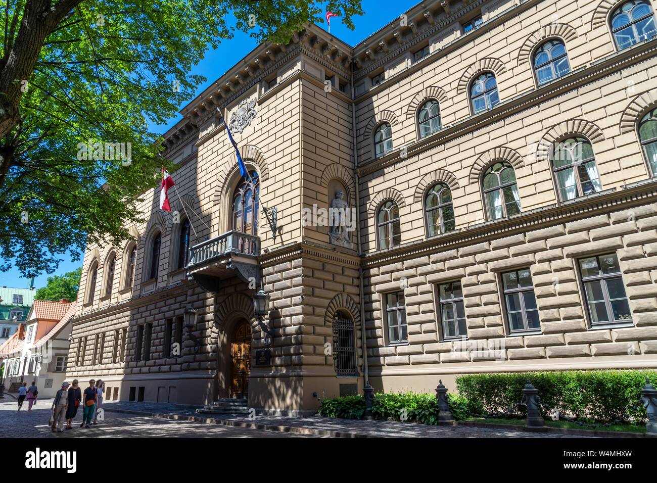 Saeima Rīga The entrance to the saeima hi-res stock photography and images - Alamy