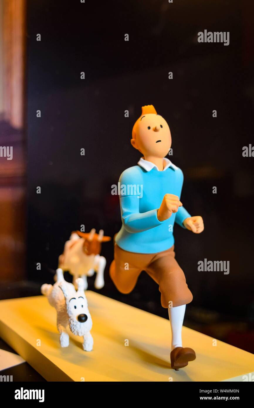 Tintin dog hi-res stock photography and images - Alamy