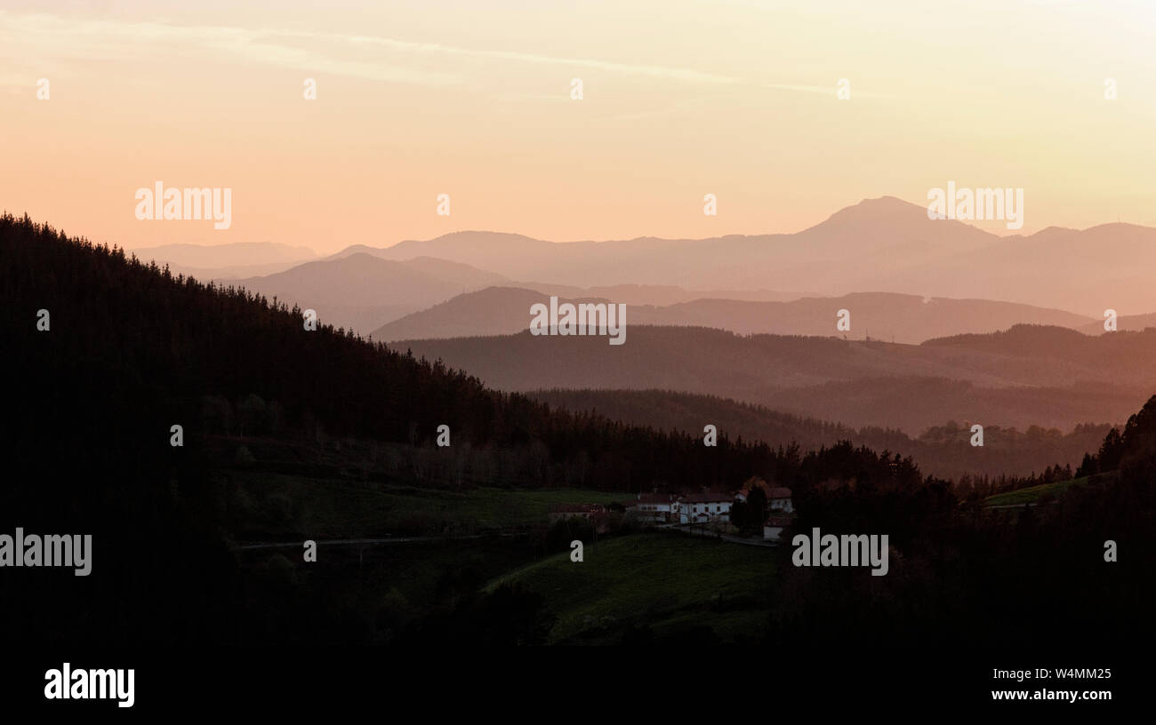 Euskal mountains hi-res stock photography and images - Alamy