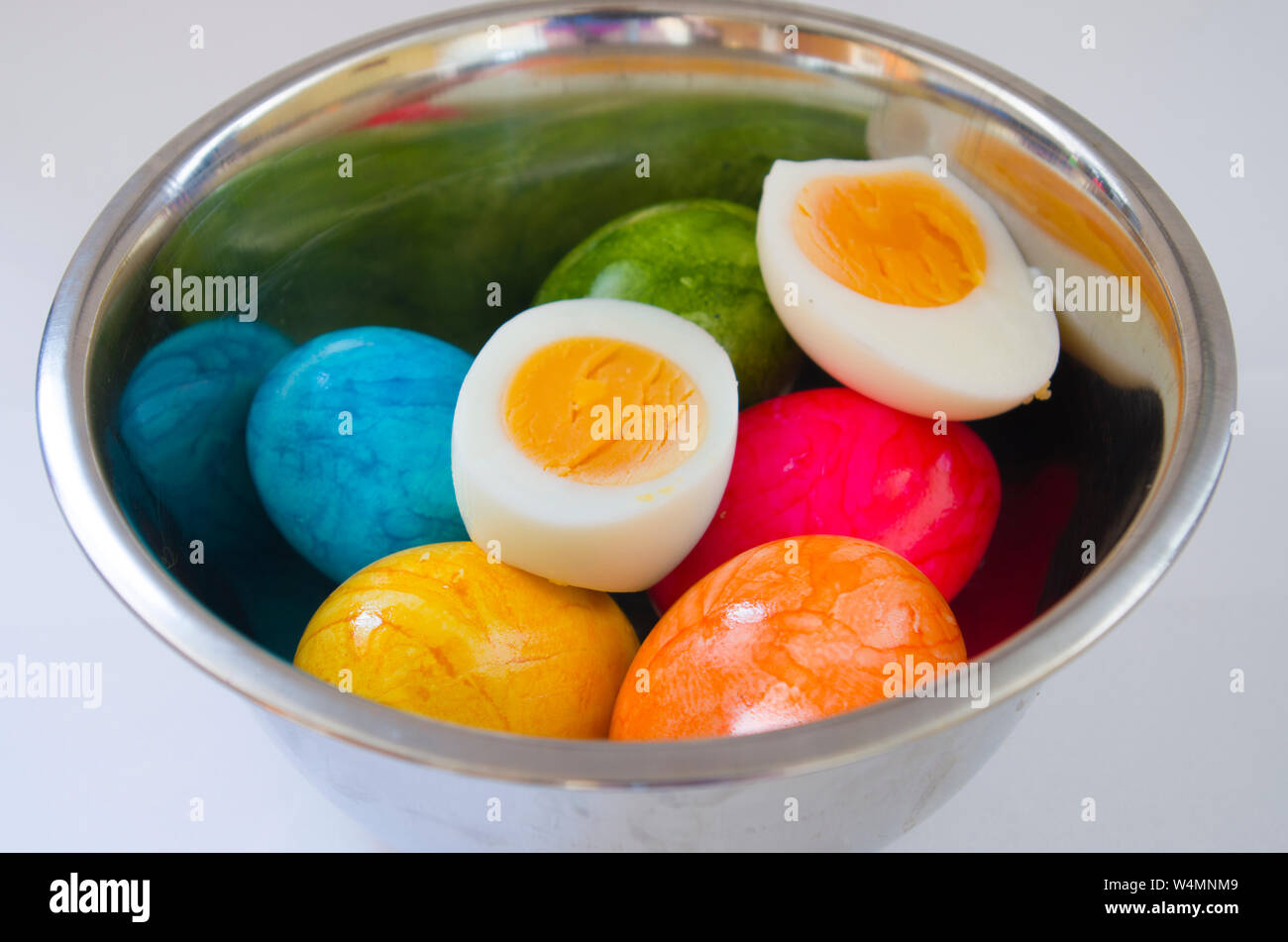 Decorate easter egg hires stock photography and images Alamy