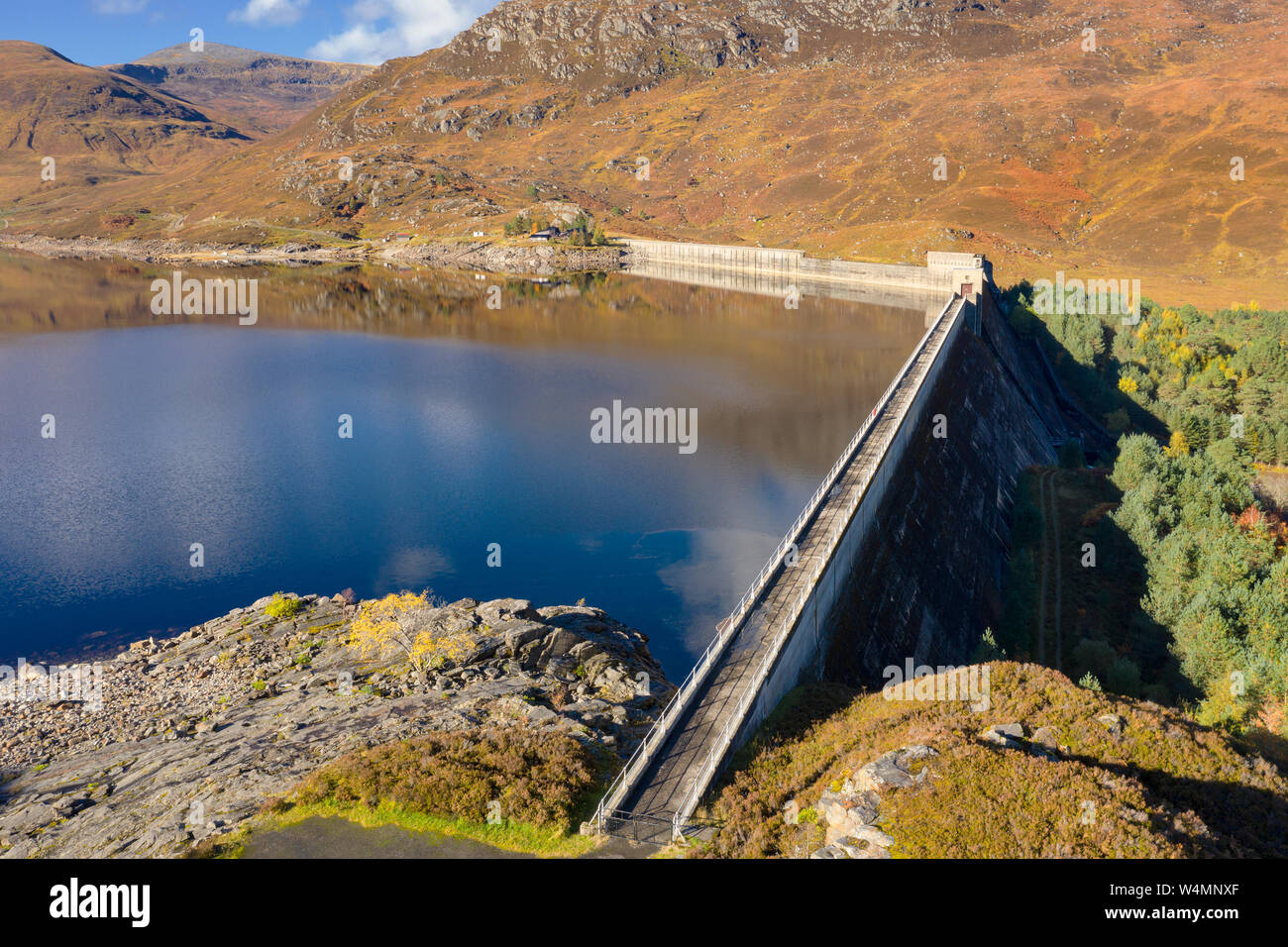 Mullardoch Dam, part of the hydro electric scheme built throughout Highland Scotland in the 1950s and 1960s.  This dam was built in 1951. Stock Photo