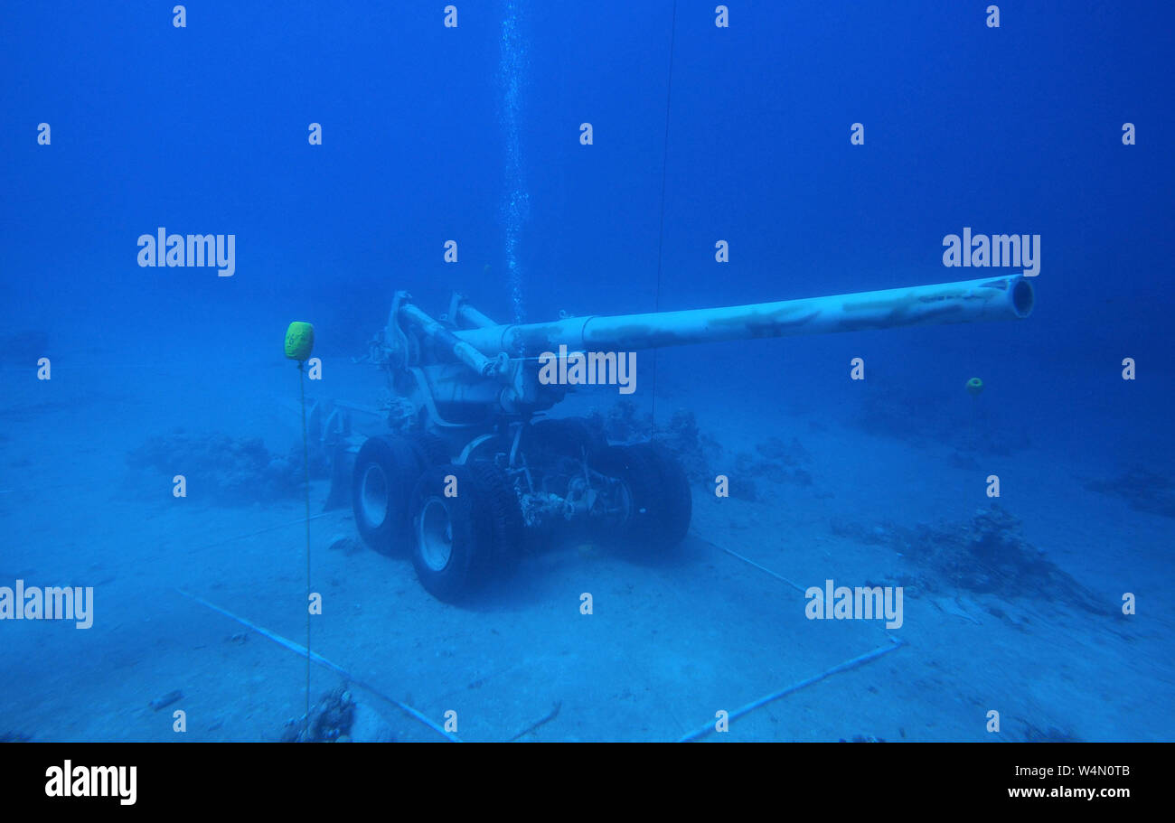 (190724) -- AMMAN, July 24, 2019 (Xinhua) -- Handout photo obtained on July 23, 2019 shows a Jordanian Armed Forces armoured vehicle lying on the seabed of the Red Sea as part of a new underwater military museum off the coast of the southern port city of Aqaba, Jordan. The museum is built by Aqaba Special Economic Zone to attract more tourists in summer, (Aqaba Special Economic Zone/Handout via Xinhua) Stock Photo