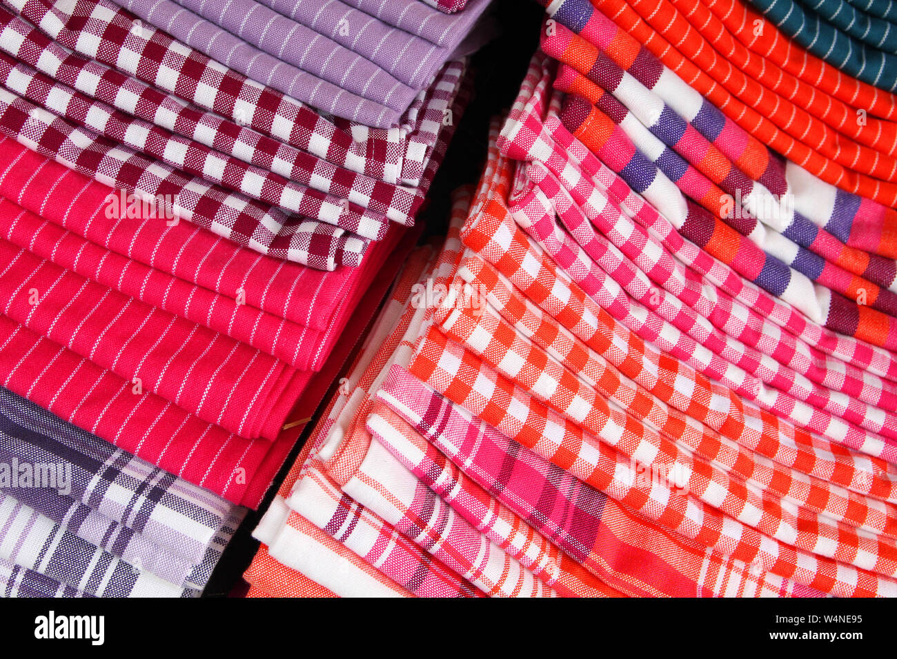 Colorful cloth sheet hi-res stock photography and images - Alamy