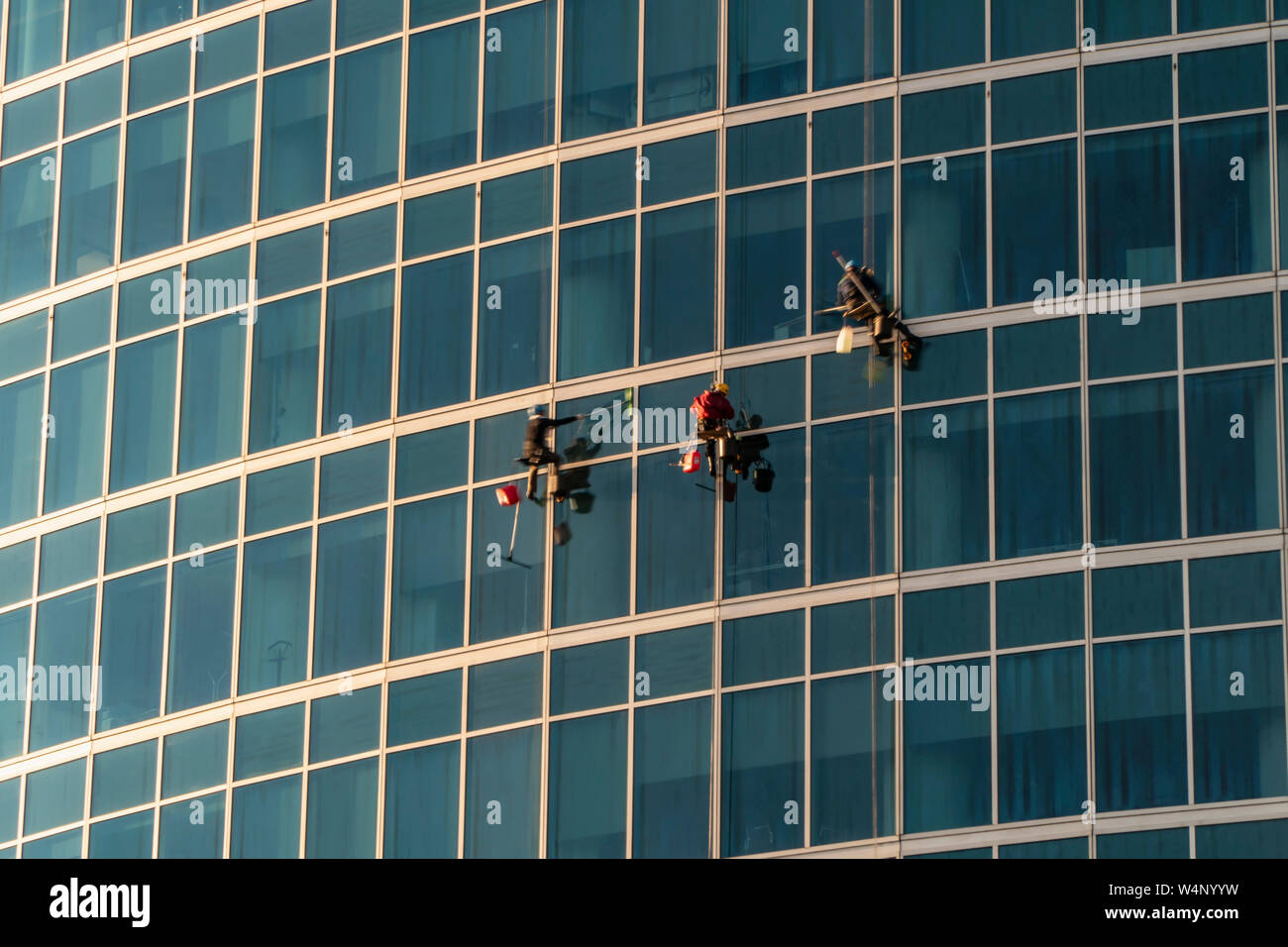 The window washers on the skyscrapers at work Stock Photo Alamy