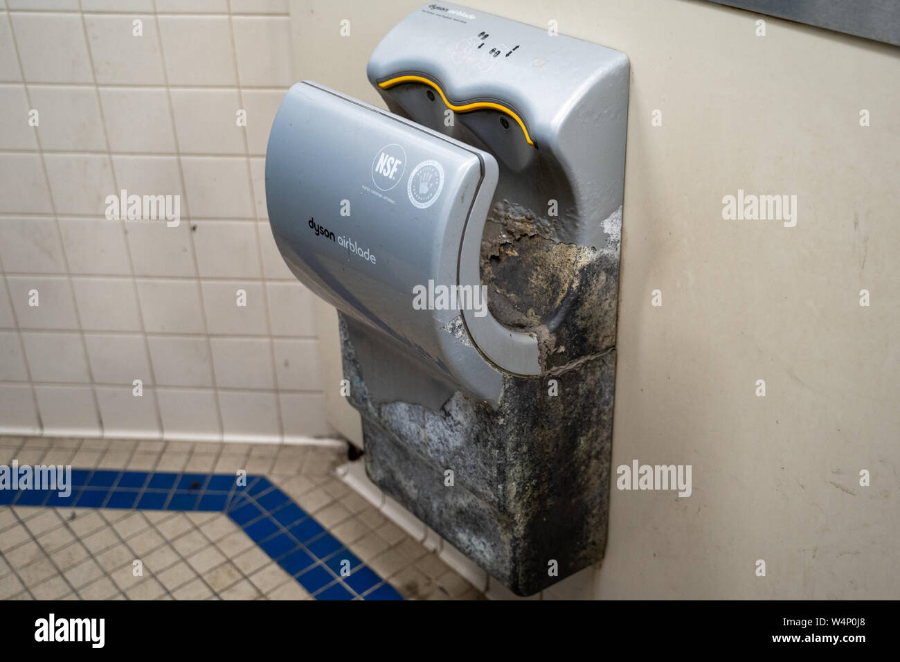 San Francisco, California - July 10, 2019: A very dirty, rotten and moldy  Dyson Airblade hand dryer in a public restroom. The machine is broken Stock  Photo - Alamy