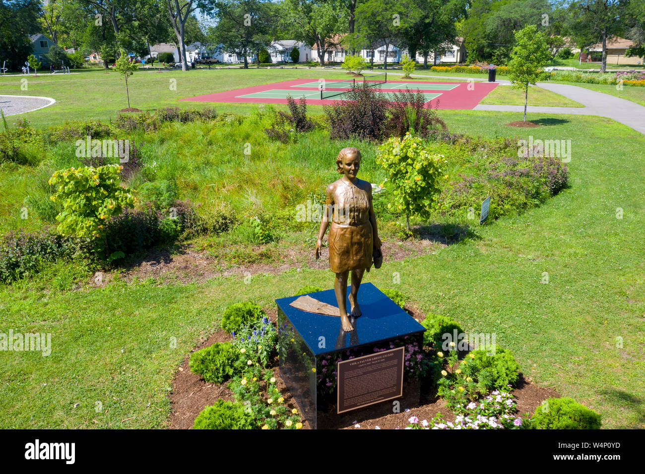 Detroit, Michigan - A statue of Viola Liuzzo, a civil rights martyr, by sculptor Austen Brantley. Liuzzo traveled from her Detroit home in 1965 to joi Stock Photo