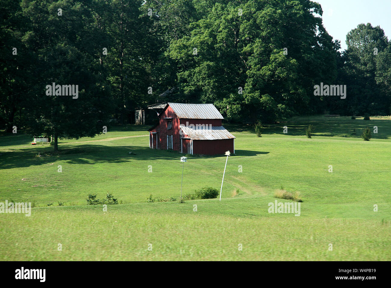 North american barn building hires stock photography and images Alamy