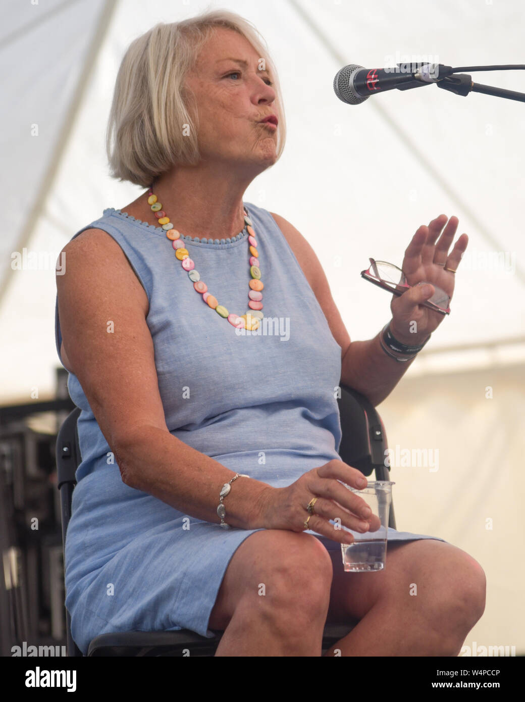 Kate Adie in conversation with Richard Osgood - Larmer Tree festival Stock Photo