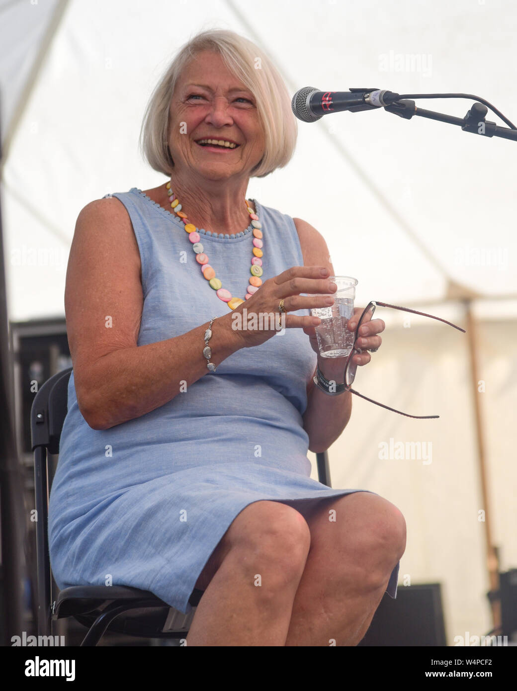 Kate Adie in conversation with Richard Osgood - Larmer Tree festival Stock Photo