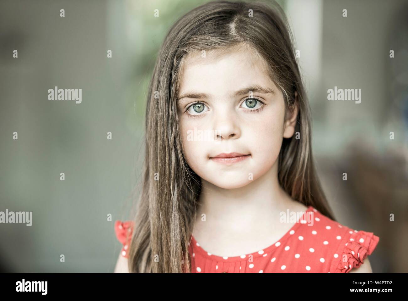 6yo girl 6 year old girl hi-res stock photography and images - Alamy
