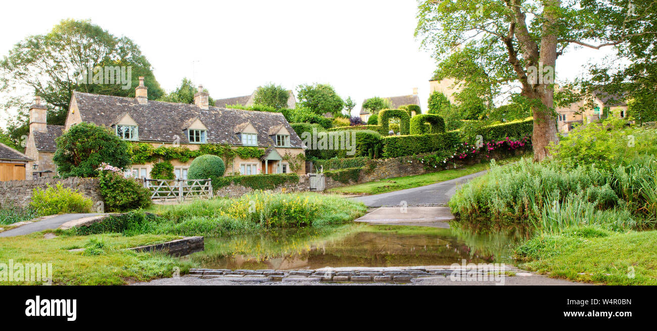 Upper slaughter manor hires stock photography and images Alamy
