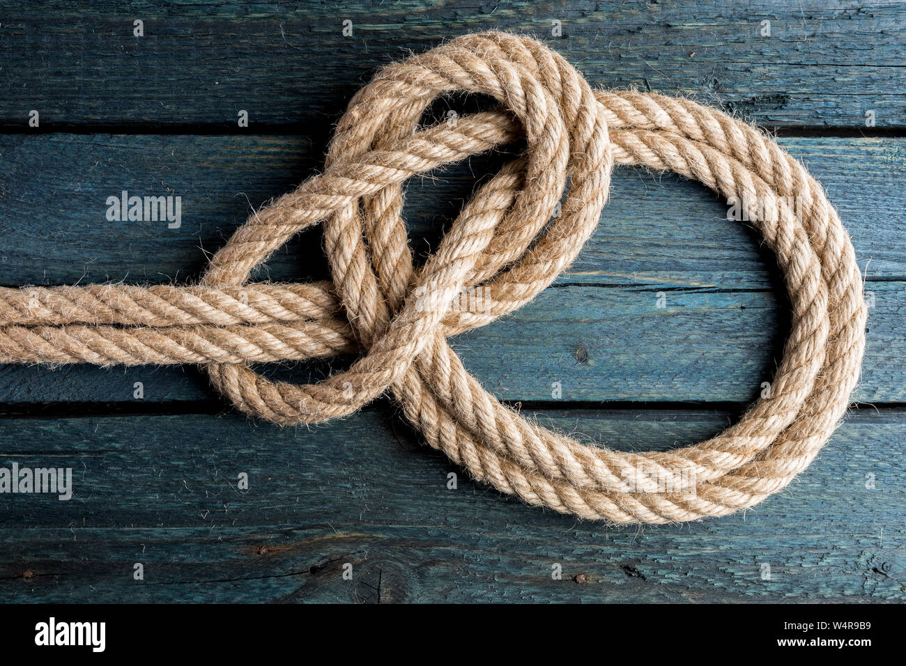 Bowline on Bight Knot. Rope node Stock Photo Alamy