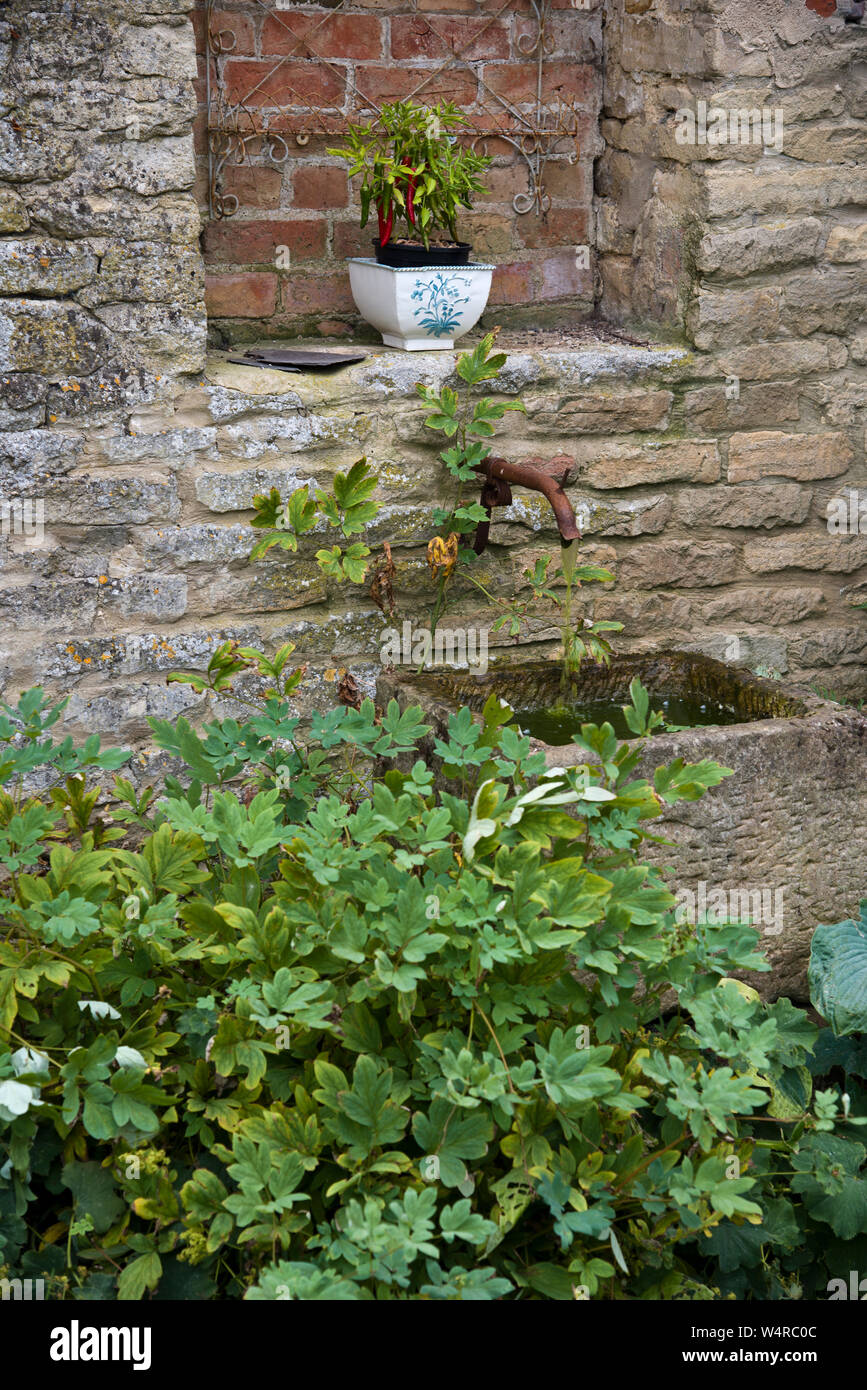 ornamental water feature Stock Photo Alamy