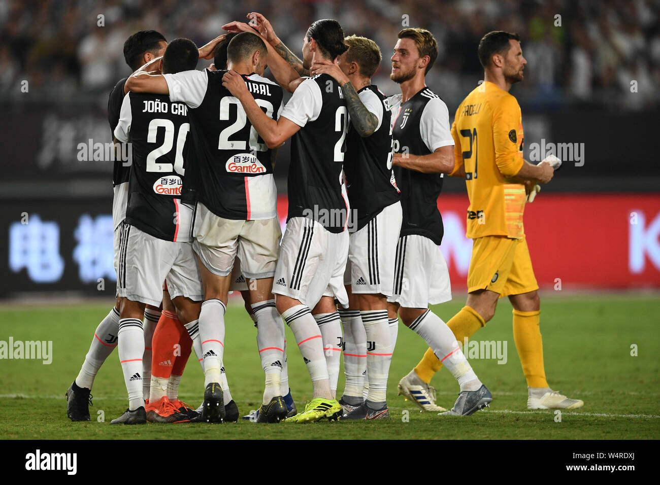 Inter juventus celebrate hi-res stock photography and images - Alamy