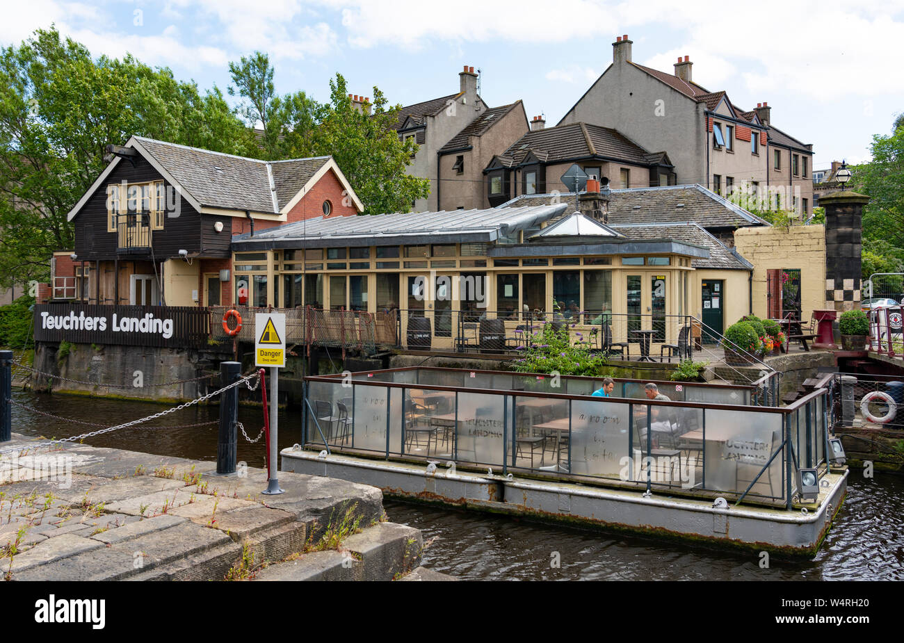 Exterior of Teuchters Landing pub in Leith, Scotland, UK Stock Photo