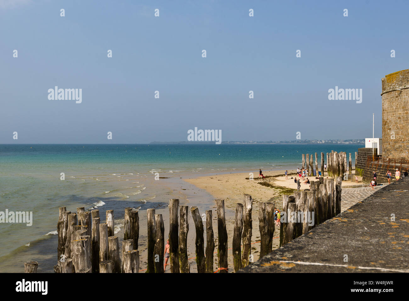 rampart of the city of Saint Malo, Brittany, France Stock Photo - Alamy