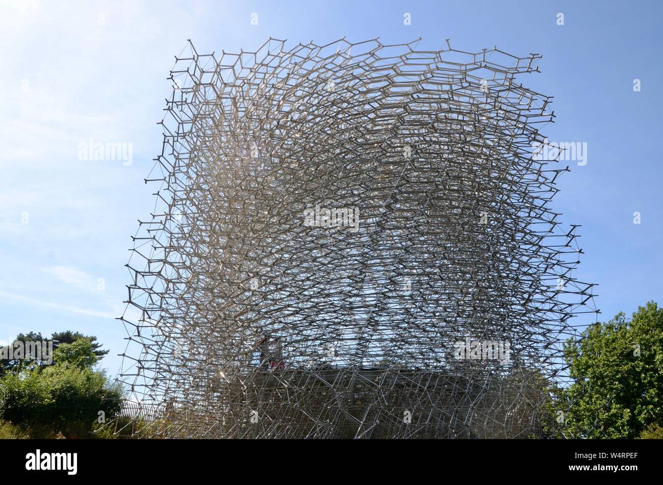 the hive contemporary art installation kew gardens royal botanic