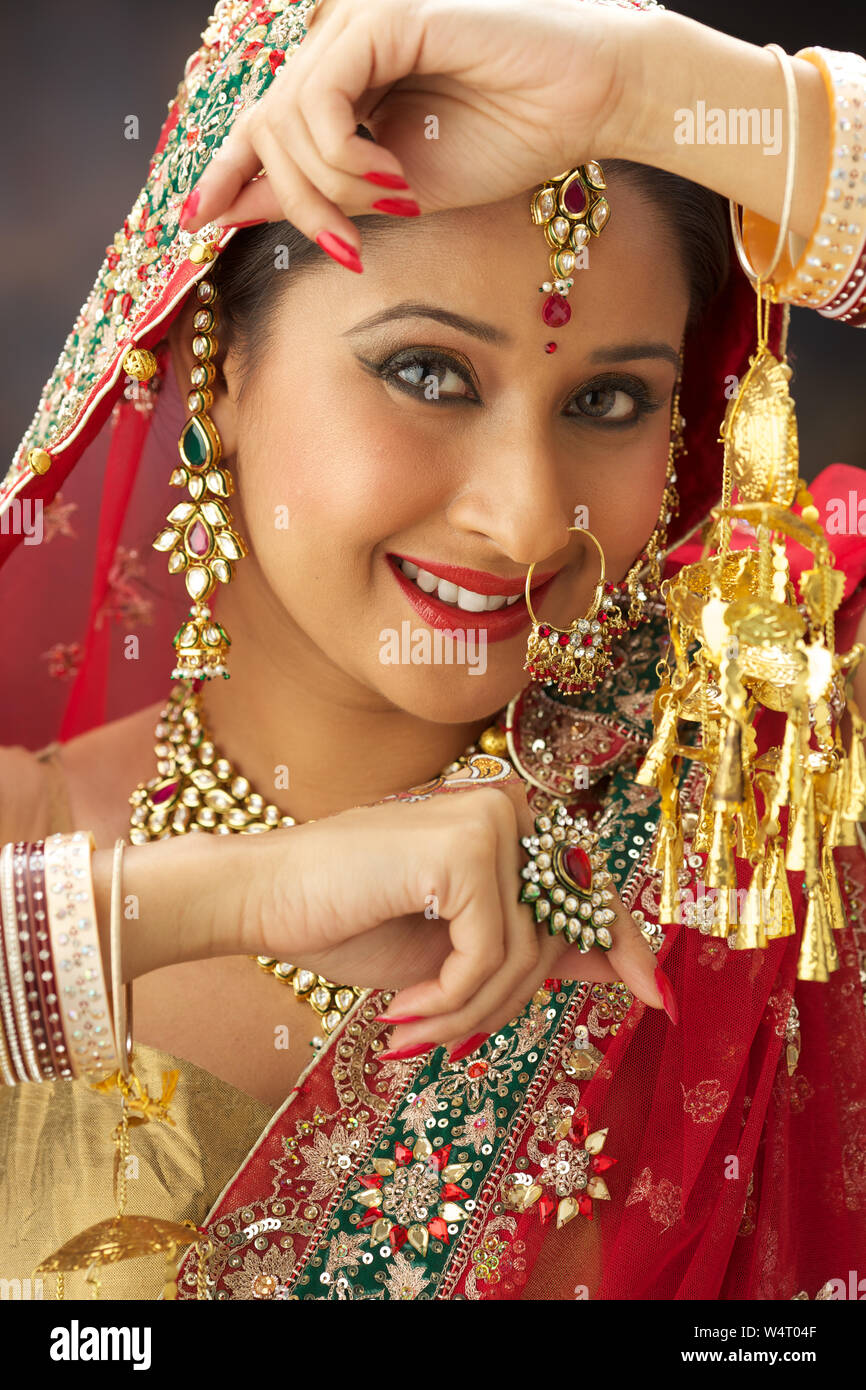 Portrait of a Punjabi bride smiling Stock Photo - Alamy