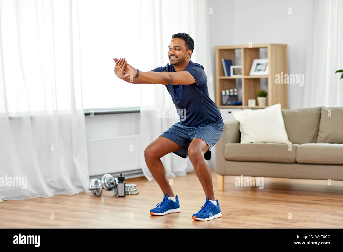 Squats at home hi res stock photography and images Alamy
