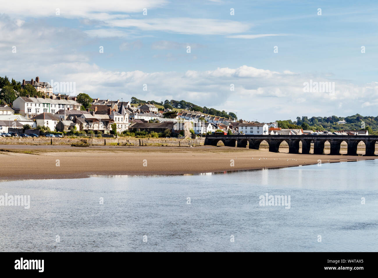 View across the River Torridge to East The Water, Old Bideford Bridge on the right, from the Quay, Bideford, Devon, UK Stock Photo