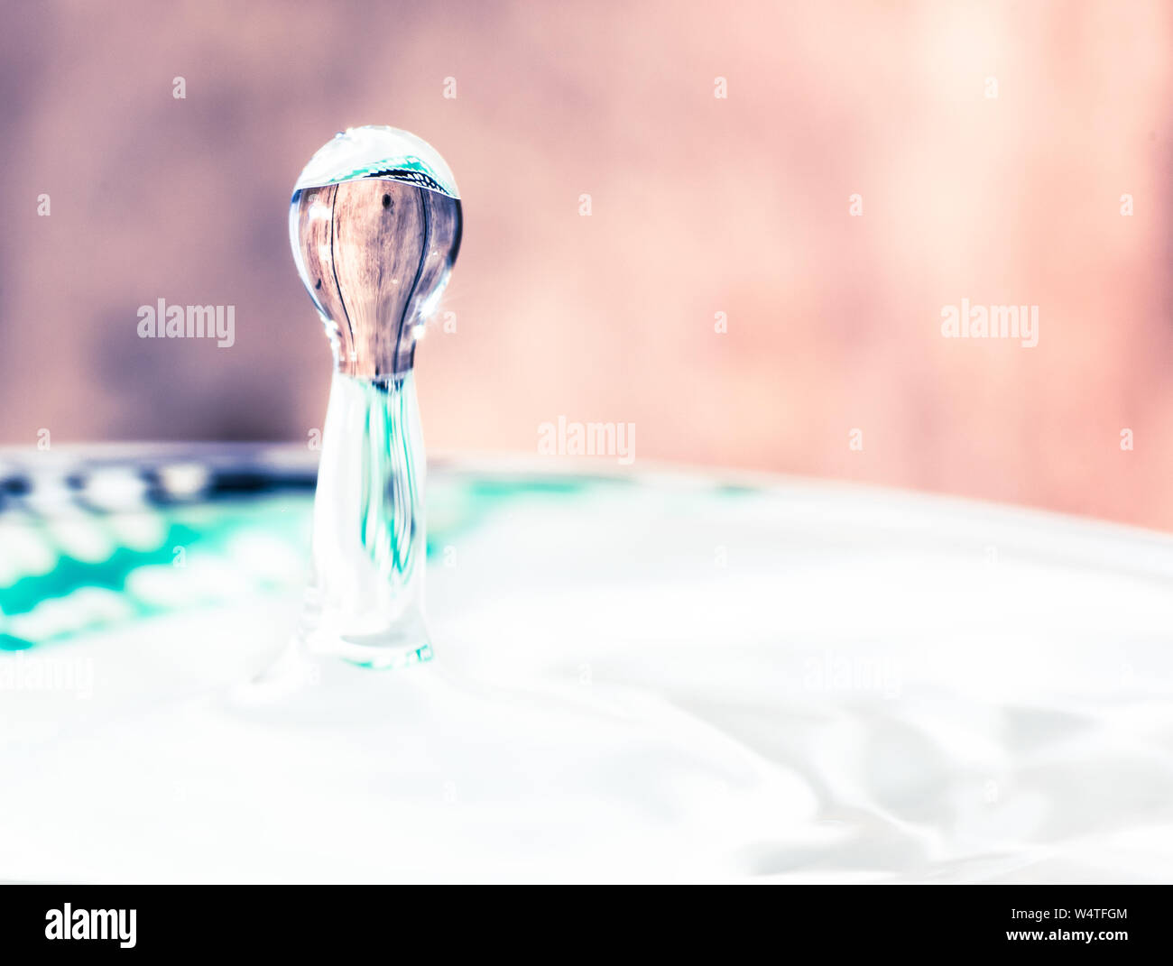 Close up of perfect water droplet, water splash Stock Photo - Alamy