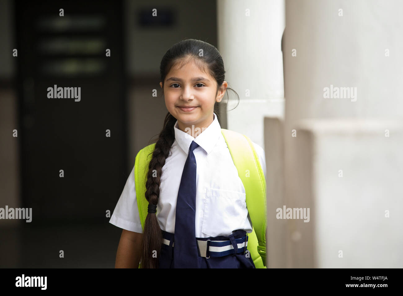 Indian schoolgirl hi-res stock photography and images - Alamy