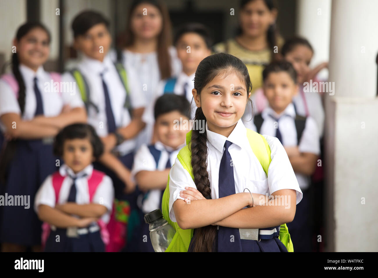Group of school girls in uniform hi-res stock photography and images ...