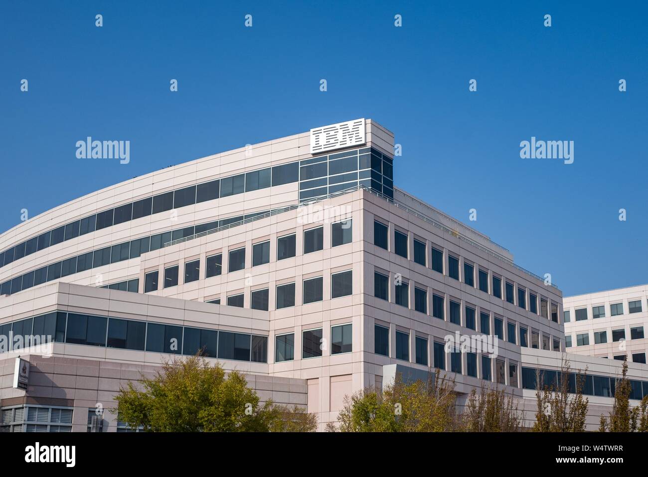 Silicon angle 2018 hires stock photography and images Alamy