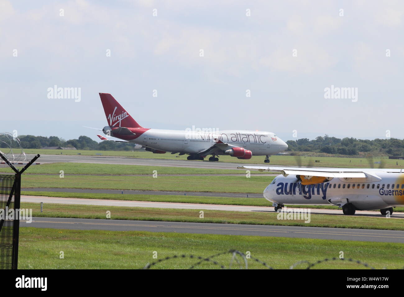 Manchester airport aviation viewing park Stock Photo - Alamy