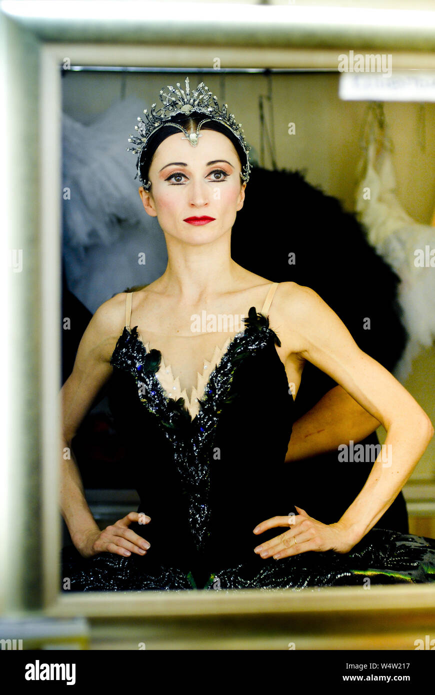Ballerina Daria Klimentova in the dressing room as the Black Swan Stock  Photo - Alamy