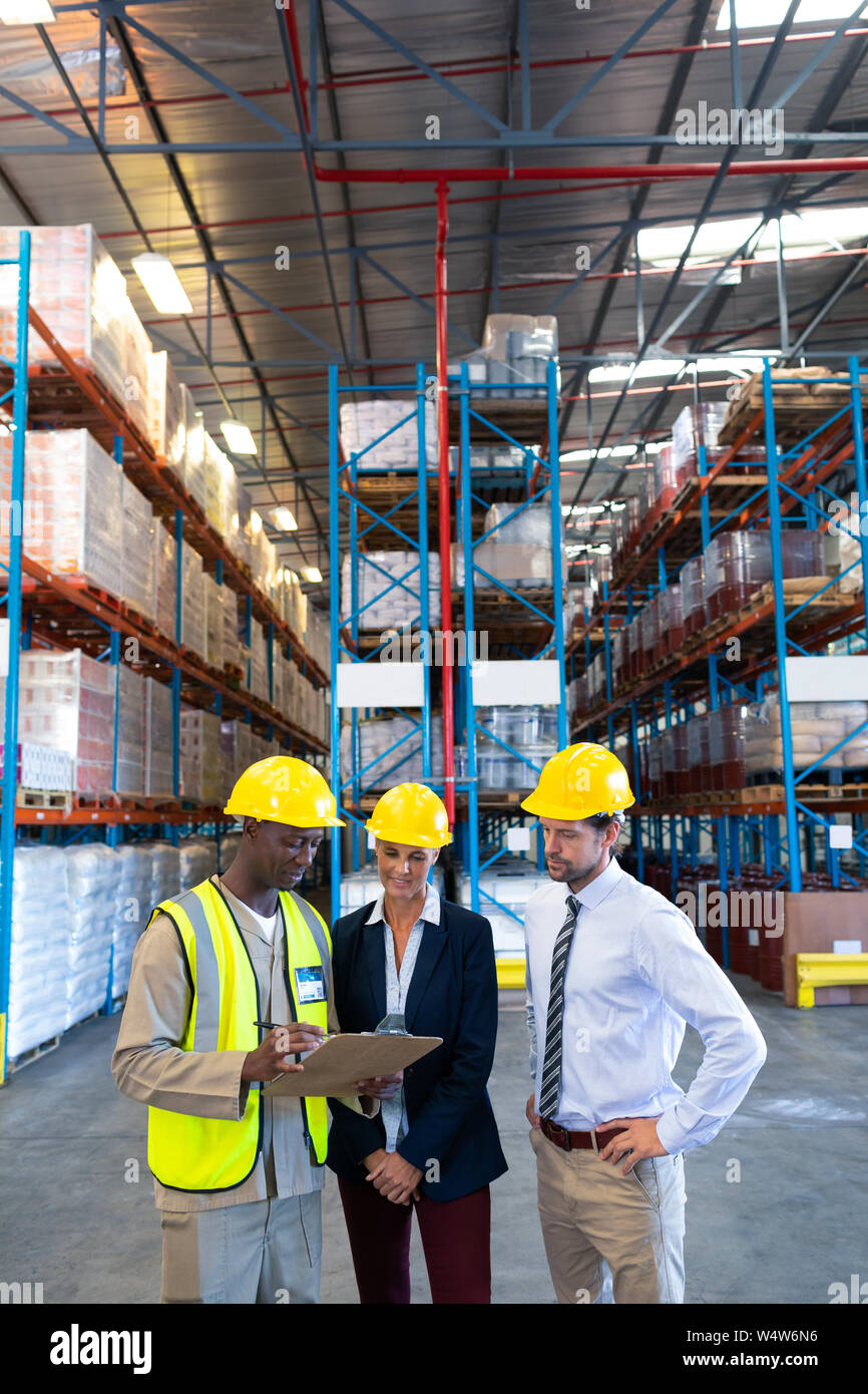 Working together mature diverse hi-res stock photography and images - Alamy