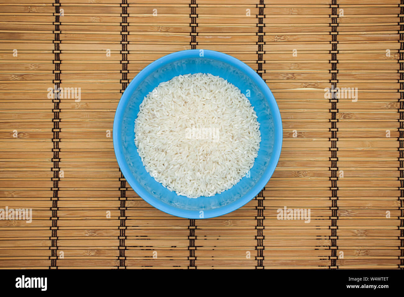 Traditional chinese blue rice hi-res stock photography and images - Alamy