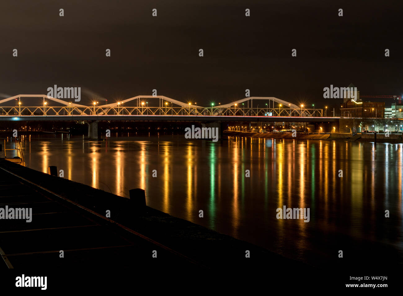 Konrad-Adenauer-Brücke in Mannheim bei Nacht, Konrad-Adenauer Bridge in Mannheim at night Stock Photo