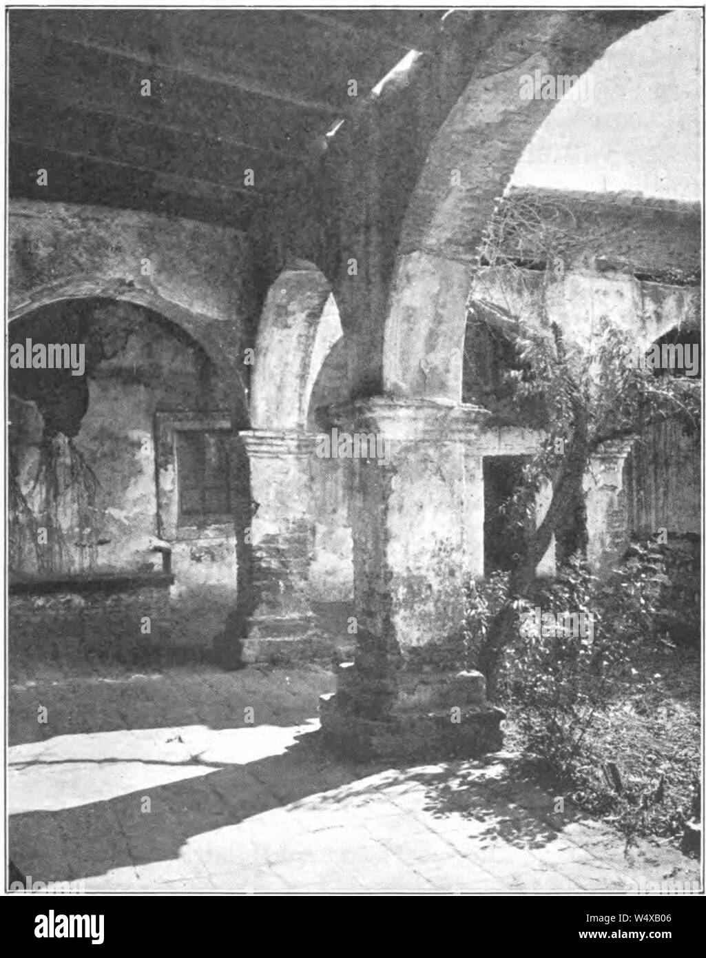 Corridor in rear San Juan Capistrano Stock Photo Alamy