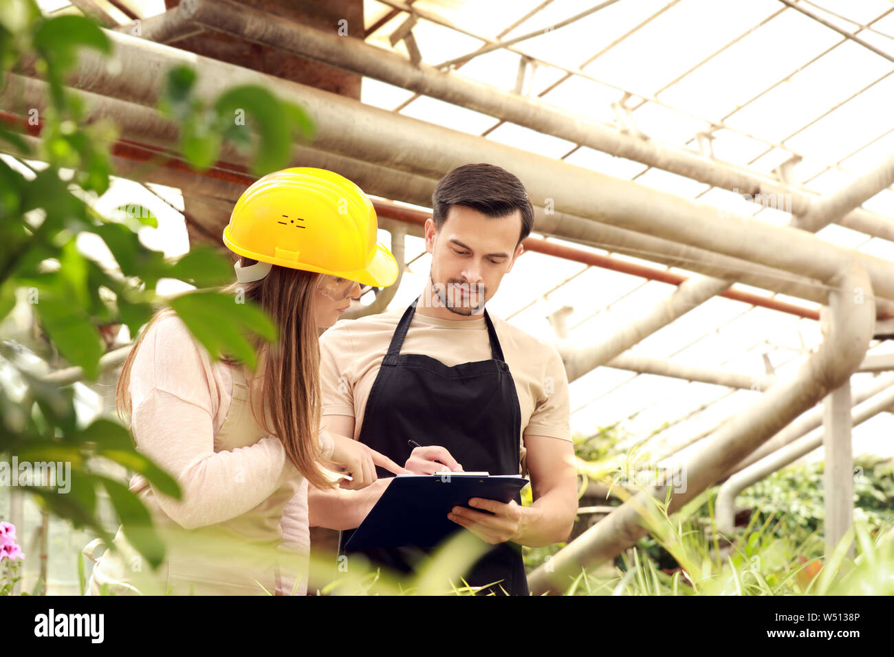 Agricultural engineers hires stock photography and images Alamy