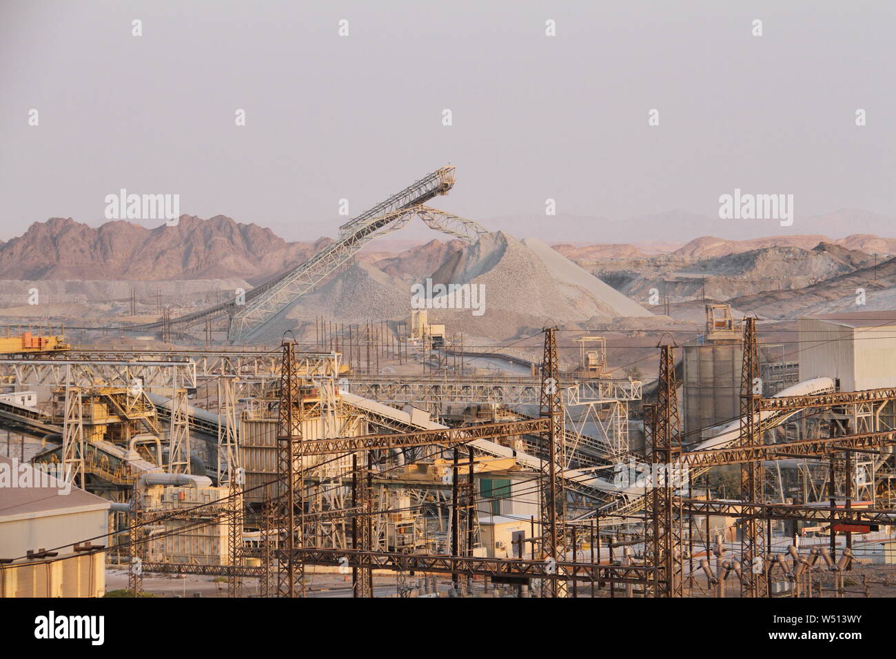 (190726) -- BEIJING, July 26, 2019 (Xinhua) -- Photo taken on July 25, 2019 shows the Rossing Mine near the town of Swakopmund, Namibia. The Anglo-Australian mining giant Rio Tinto officially handed over Namibian uranium mine Rossing to its new majority shareholder, China National Nuclear Corporation (CNNC) at an event Thursday in Rossing Mine near the coastal town of Swakopmund. (Xinhua/Wu Changwei) Stock Photo