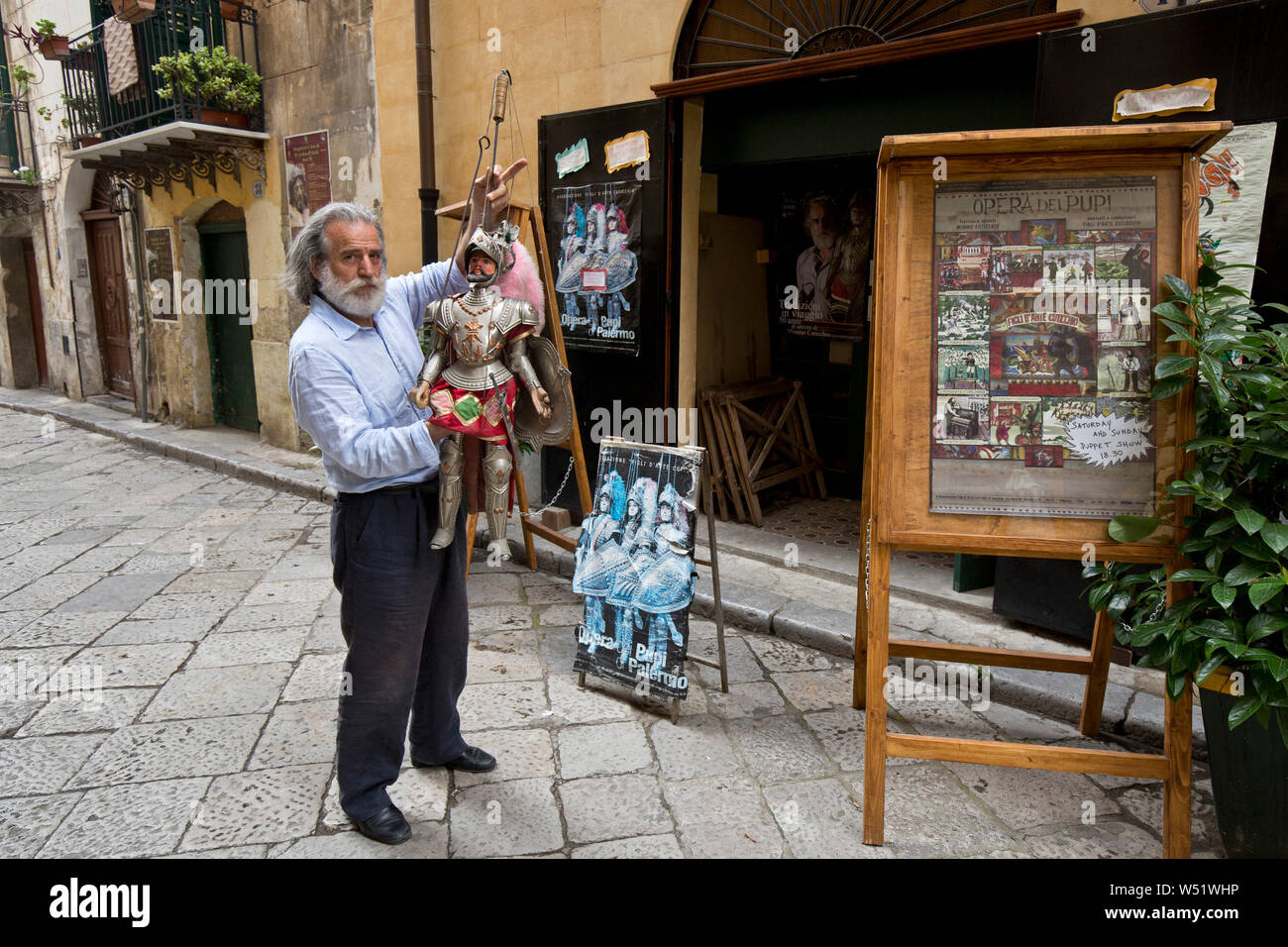 Puppet theatre palermo cuticchio hires stock photography and images