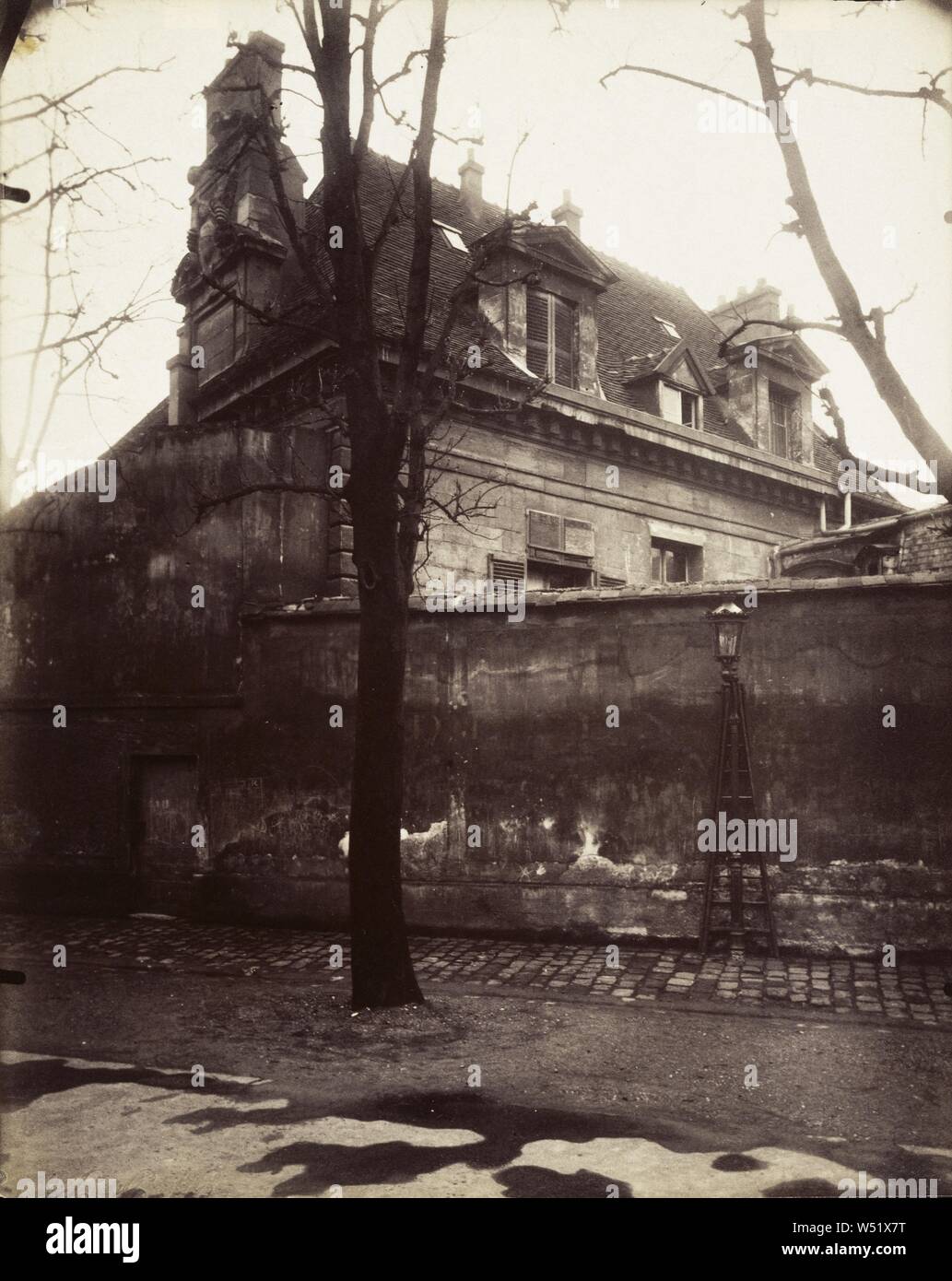 Old Convent, avenue de l'Observatoire, Eugène Atget (French, 1857 - 1927), Paris, France, 1923, Albumen silver print, 22.1 x 18.3 cm (8 11/16 x 7 3/16 in Stock Photo