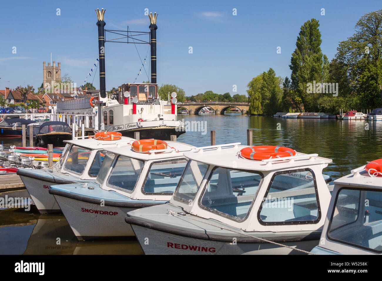 Pleasure boats on the Thames at Henley-on-Thames, Oxfordshire Stock Photo