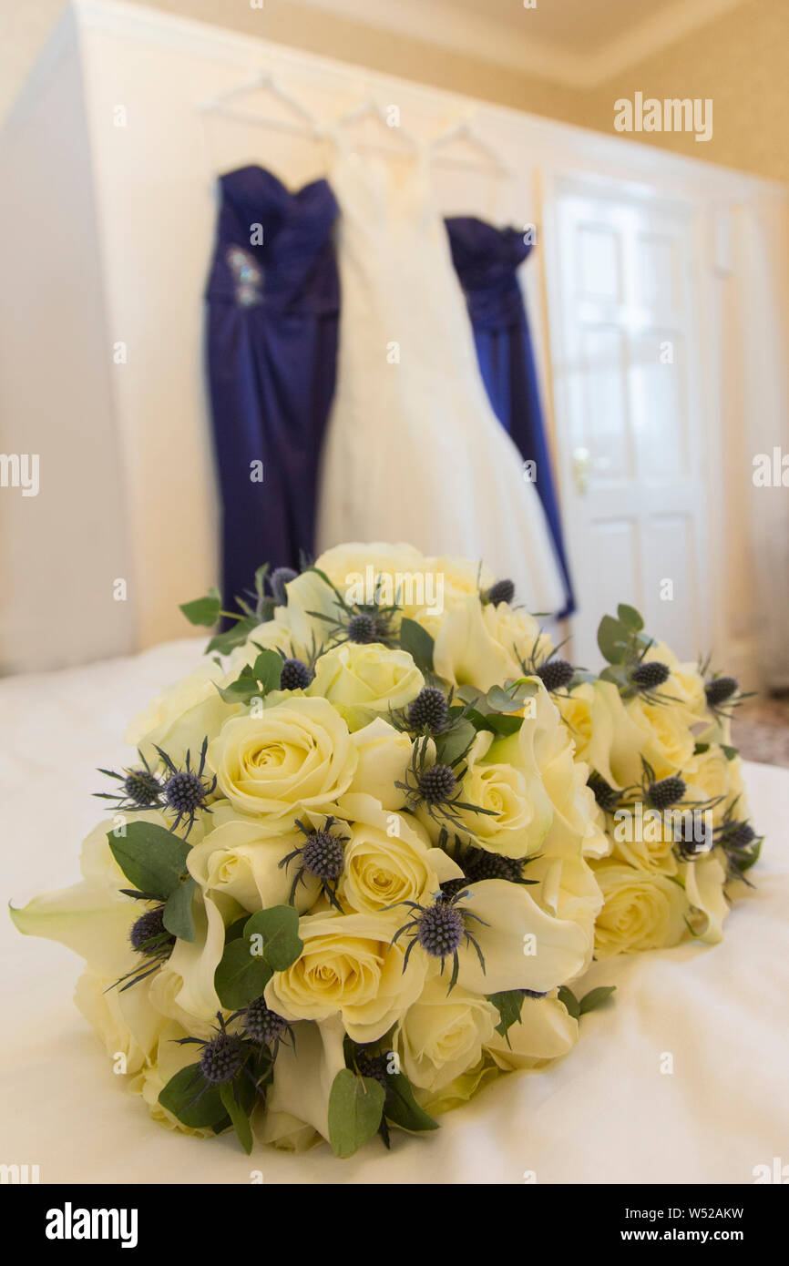 Wedding Day flowers, real flowers arrange for the wedding day of the bride and groom, flowers