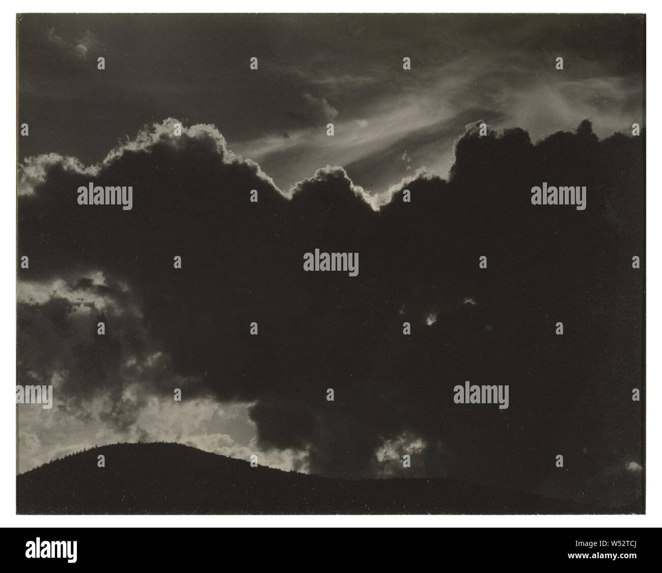 Songs of the Sky, Alfred Stieglitz (American, 1864 - 1946), United States, 1924, Gelatin silver print, 9.5 × 12.1 cm (3 3/4 × 4 3/4 in Stock Photo