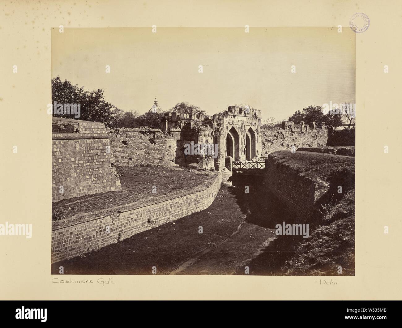 Delhi, The Kashmir Gate, Samuel Bourne (English, 1834 - 1912), Delhi, India, about 1866, Albumen silver print, 22.8 × 28 cm (9 × 11 in Stock Photo